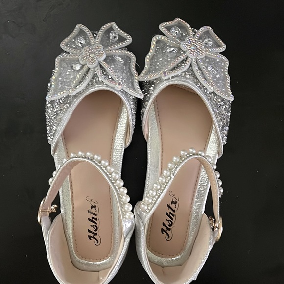 Shoes Little Girl Size 13 31 Flats Poshmark